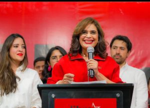 LIBRE faces electoral decline: Rixi Moncada takes third place according to polls
