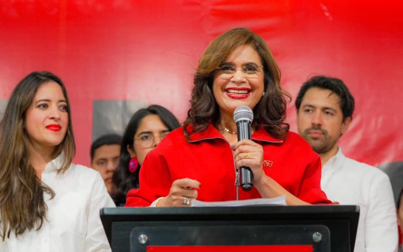 LIBRE faces electoral decline: Rixi Moncada takes third place according to polls